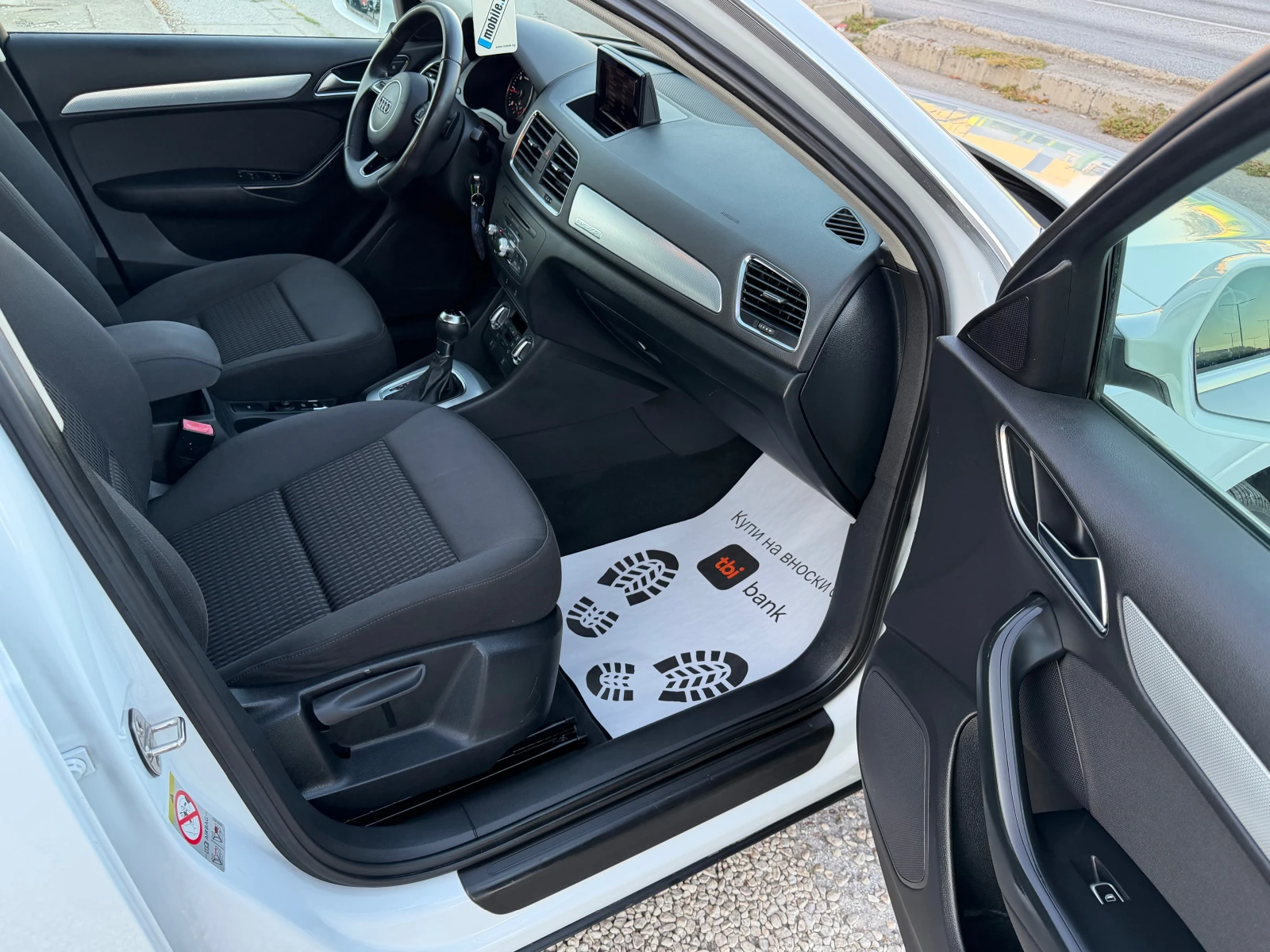 Audi Q3 2.0TDI* SLINE* 177PS, снимка 10 - Автомобили и джипове - 56122167