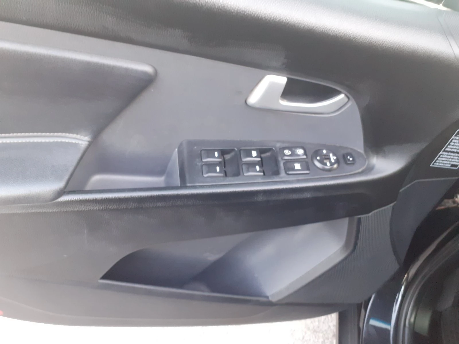 Kia Sportage 1, 7 CRDI PREMIUM-NAVI-.DVD TV  KAMERA 6KC.  | Mobile.bg � ����������� 12