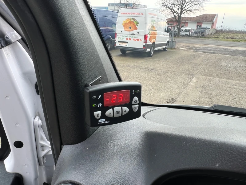 Mercedes-Benz Sprinter 319 V6, ХЛАДИЛЕН, -23, LED, FULL, CARRIER, снимка 16 - Бусове и автобуси - 53227606