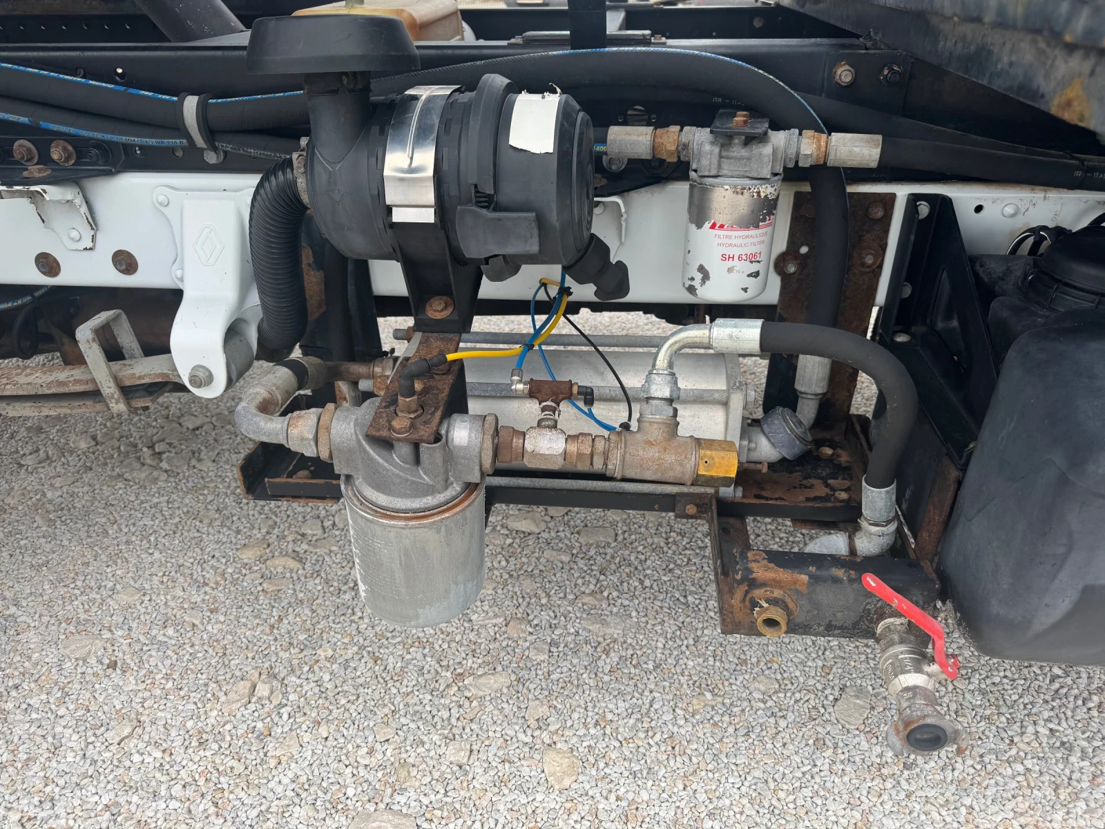 Renault Mascott ГЕНЕРАТОР 220V + КОМПРЕСОР ЗА ВЪЗДУХ - изображение 4