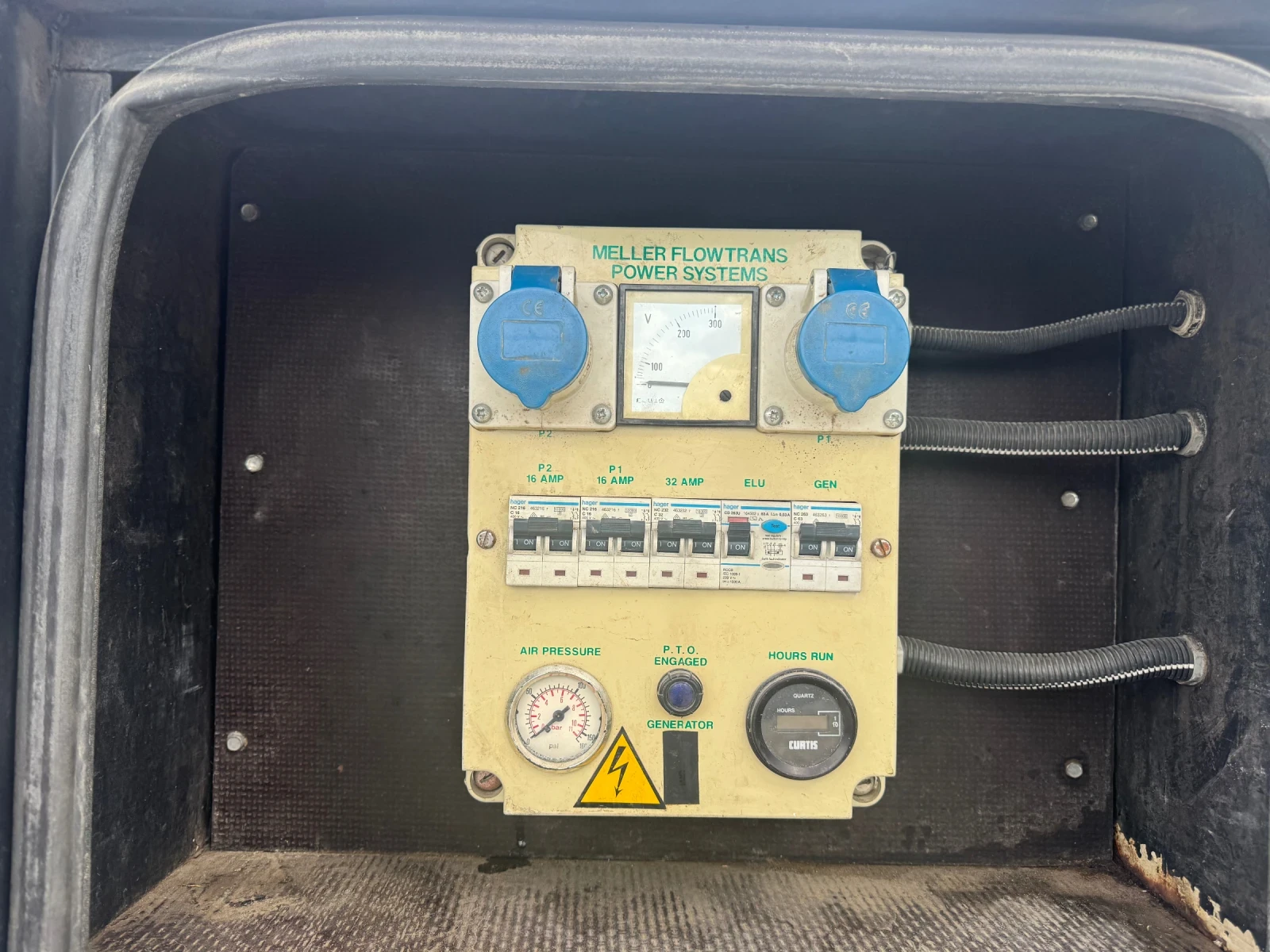 Renault Mascott ГЕНЕРАТОР 220V + КОМПРЕСОР ЗА ВЪЗДУХ, снимка 15 - Камиони - 53709232