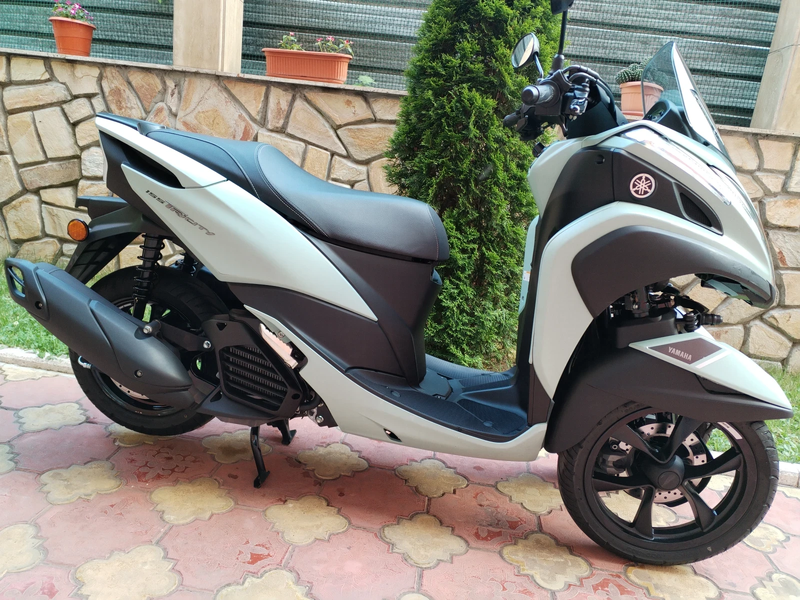 Yamaha Tricity 155 ABS START STOP 3800км 24г - изображение 5