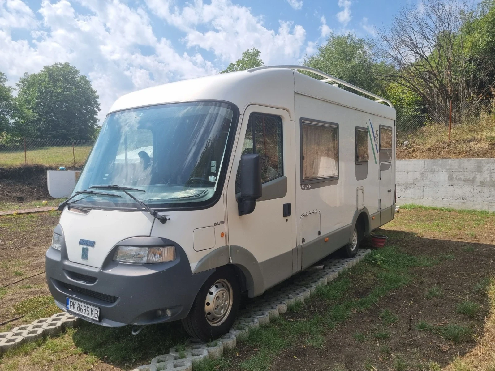 Кемпер Knaus Fiat Ducato Knaus Traveler, снимка 2 - Каравани и кемпери - 55806509