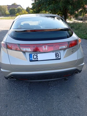 Honda Civic 1.8 i VTEC, снимка 3