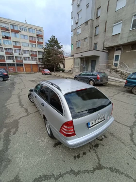 Mercedes-Benz C 220, снимка 2