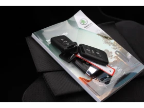 Skoda Superb 1.4 TSI Sportline - Хибрид, снимка 11