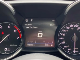 Alfa Romeo Giulia 4dr Sdn AWD /CARFAX/Подгрев/Панорама/ - 16750 € / 32760.15 лв. - 95508460 6