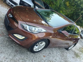 ����� �� �������� �� Hyundai I30 1.6 AUT  NAVI PODGREV  KAMERA NOVA NOVA 