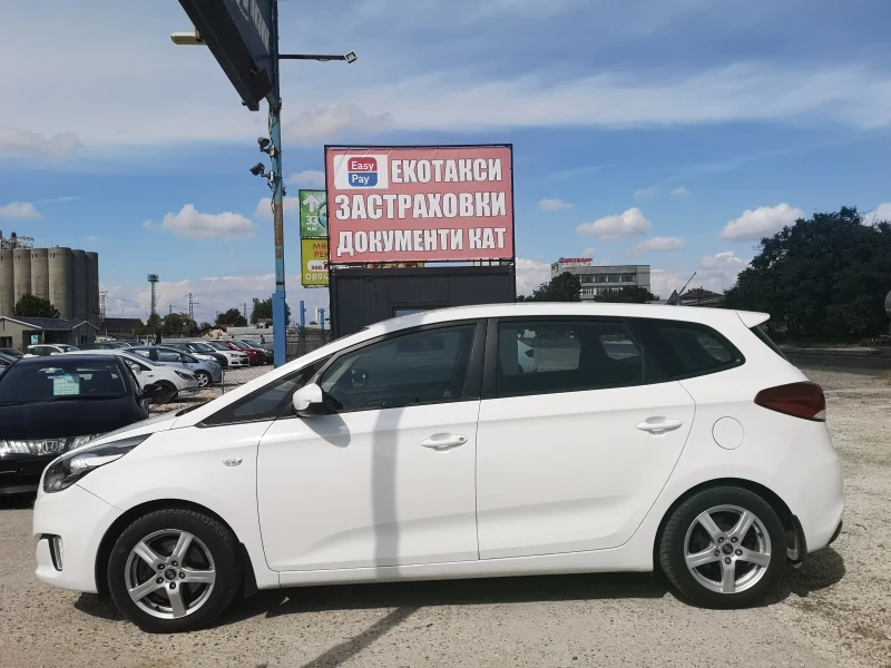 Kia Carens, снимка 5 - Автомобили и джипове - 47269447