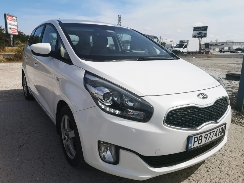 Kia Carens, снимка 3 - Автомобили и джипове - 47269447