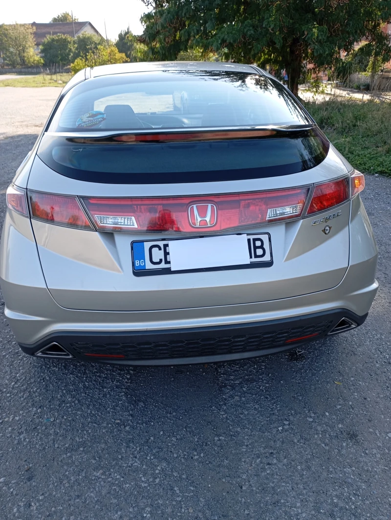 Honda Civic 1.8 i VTEC, снимка 3 - Автомобили и джипове - 47364291