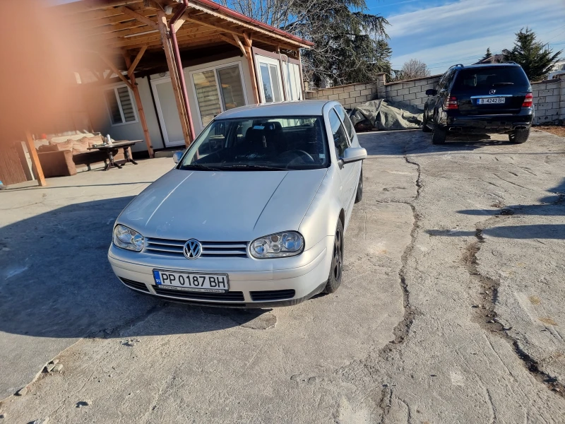 VW Golf, снимка 3 - Автомобили и джипове - 48299430