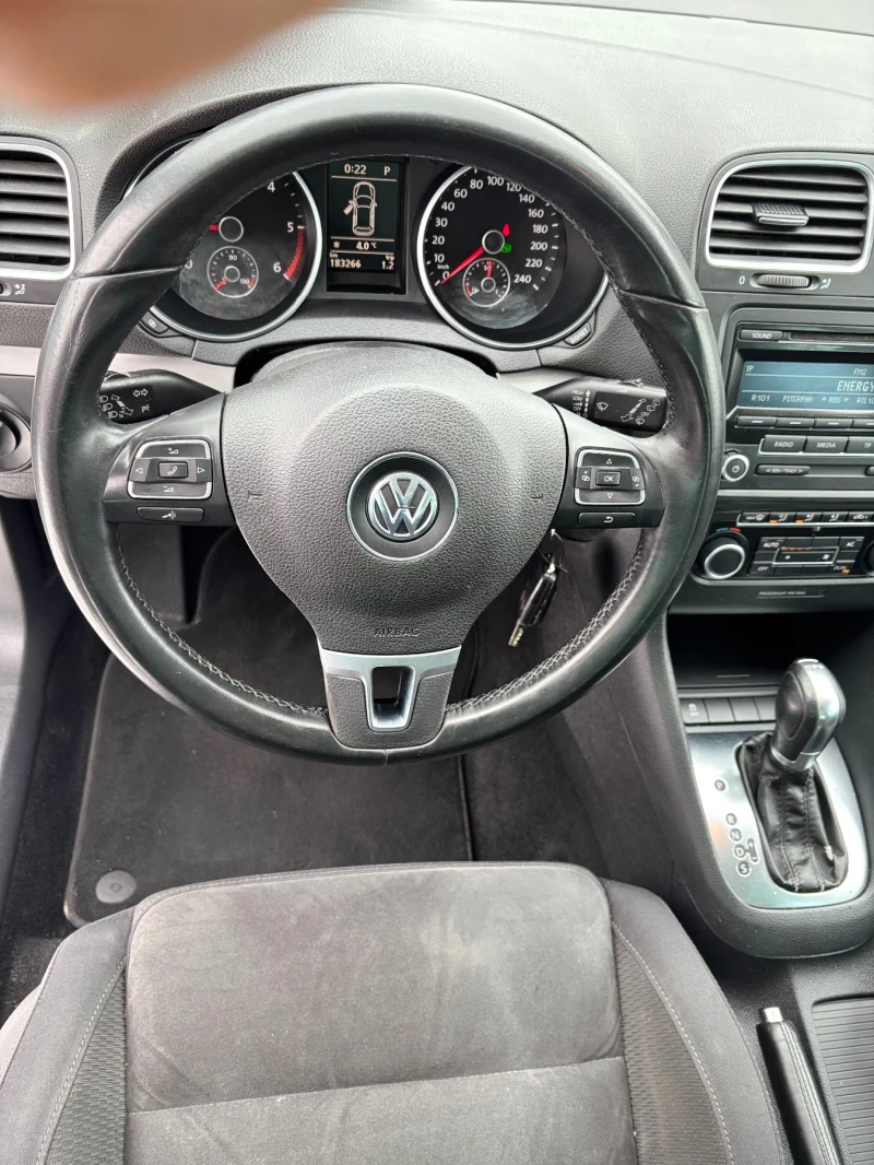 VW Golf 2.0 TDI, снимка 8 - Автомобили и джипове - 48524450