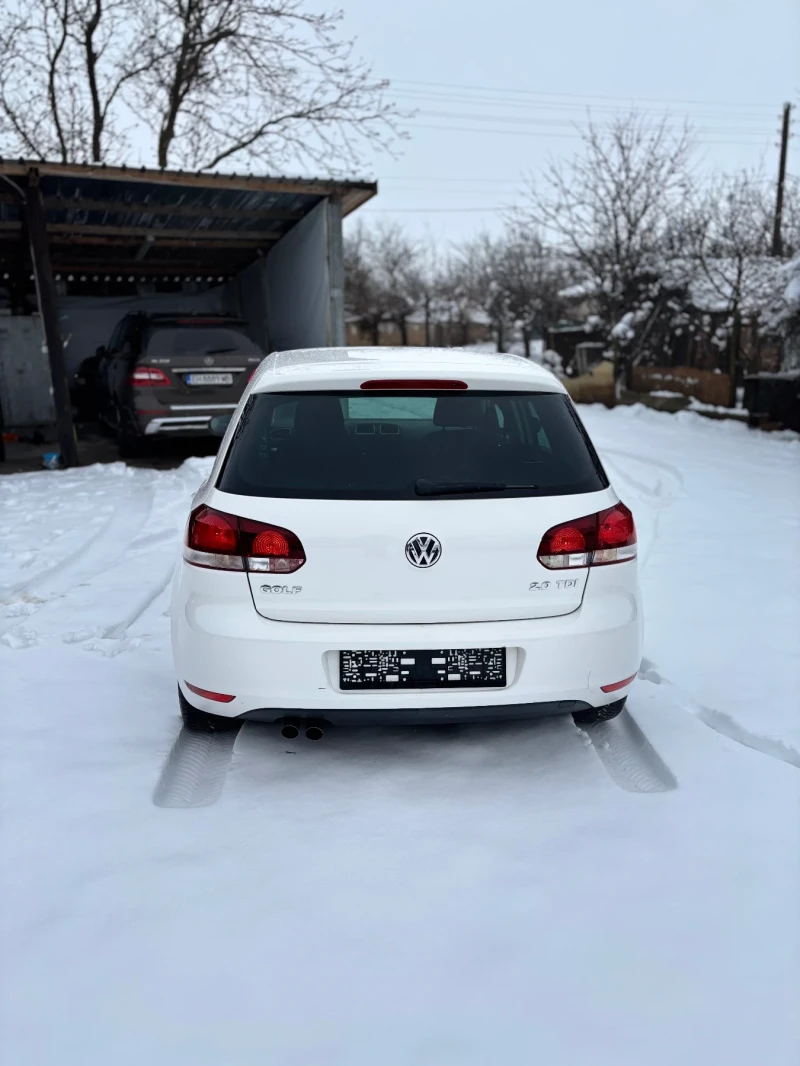 VW Golf 2.0 TDI, снимка 3 - Автомобили и джипове - 48524450