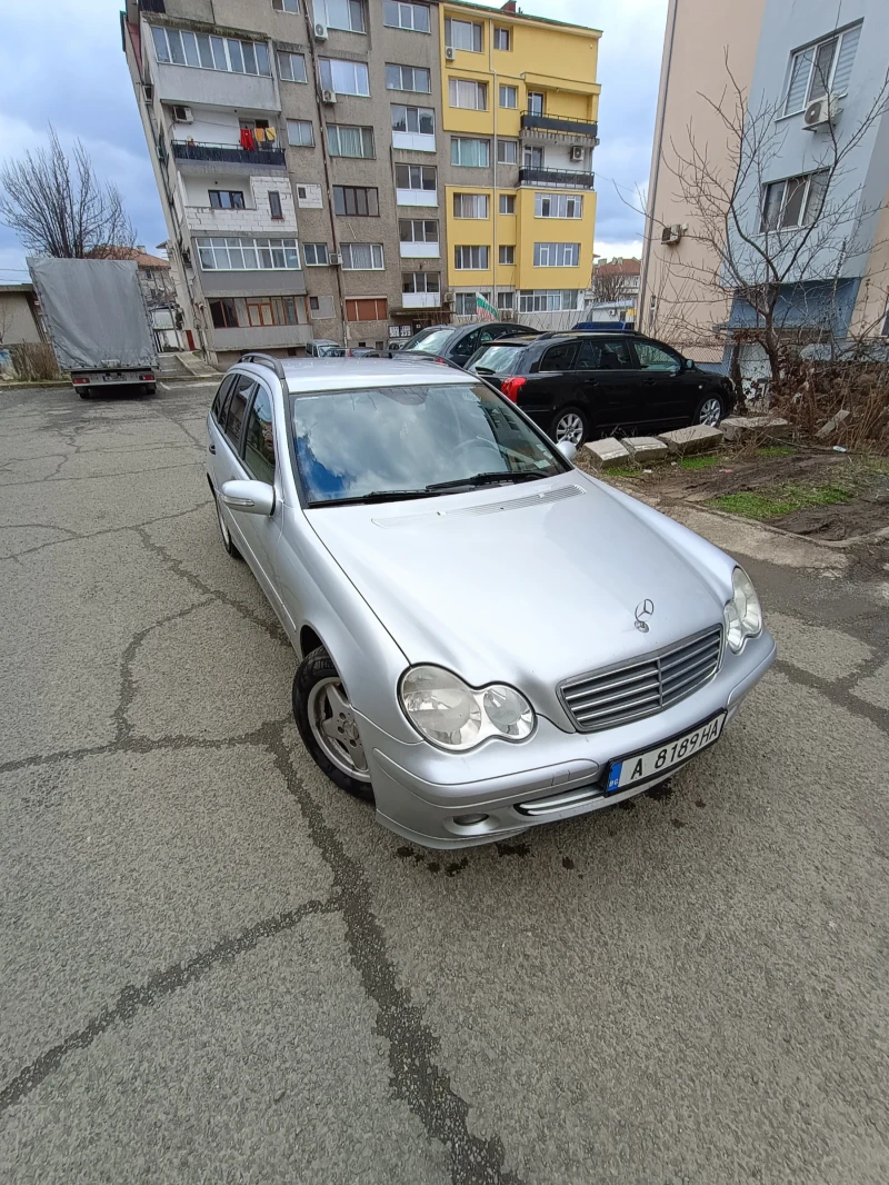 Mercedes-Benz C 220, снимка 5 - Автомобили и джипове - 49346510