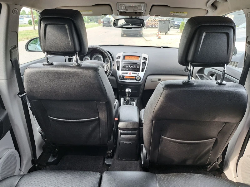 Kia Ceed, снимка 4 - Автомобили и джипове - 51140309