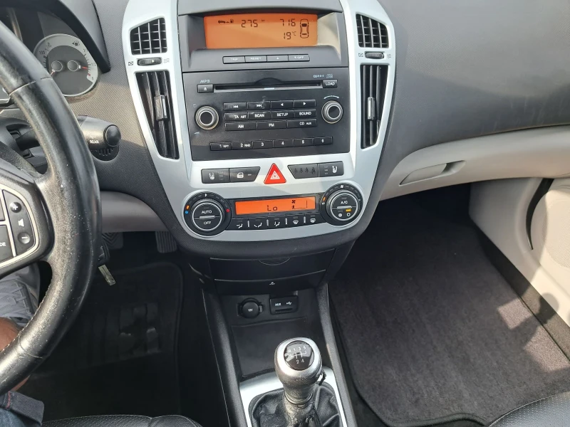 Kia Ceed, снимка 11 - Автомобили и джипове - 51140309