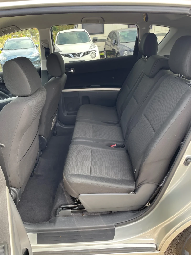 Toyota Corolla verso 1.6i , снимка 10 - Автомобили и джипове - 52409519