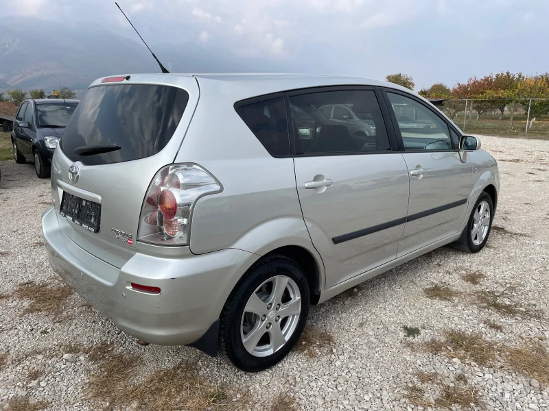 Toyota Corolla verso 1.6i , снимка 5 - Автомобили и джипове - 52409519