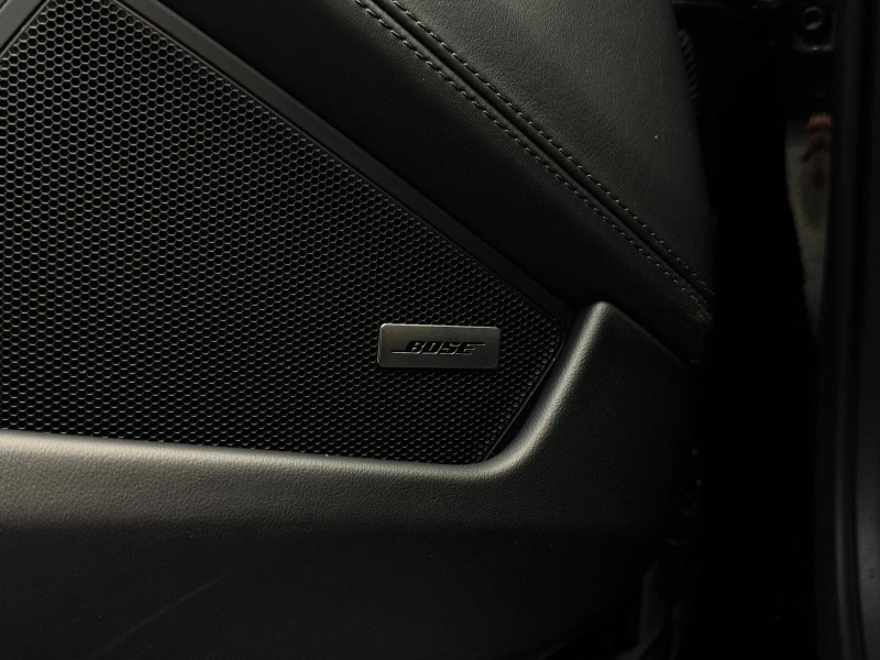 Porsche 911 Turbo Sport Chrono* Pano* Обдухване* BOSE, снимка 14 - Автомобили и джипове - 52527155