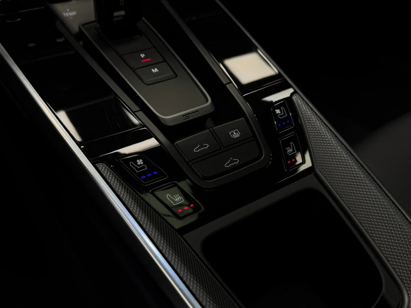 Porsche 911 Turbo Sport Chrono* Pano* Обдухване* BOSE, снимка 12 - Автомобили и джипове - 52527155