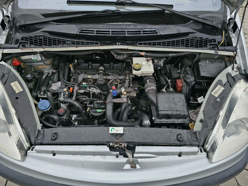 Citroen Xsara picasso 2.0 HDI, снимка 4 - Автомобили и джипове - 52705451