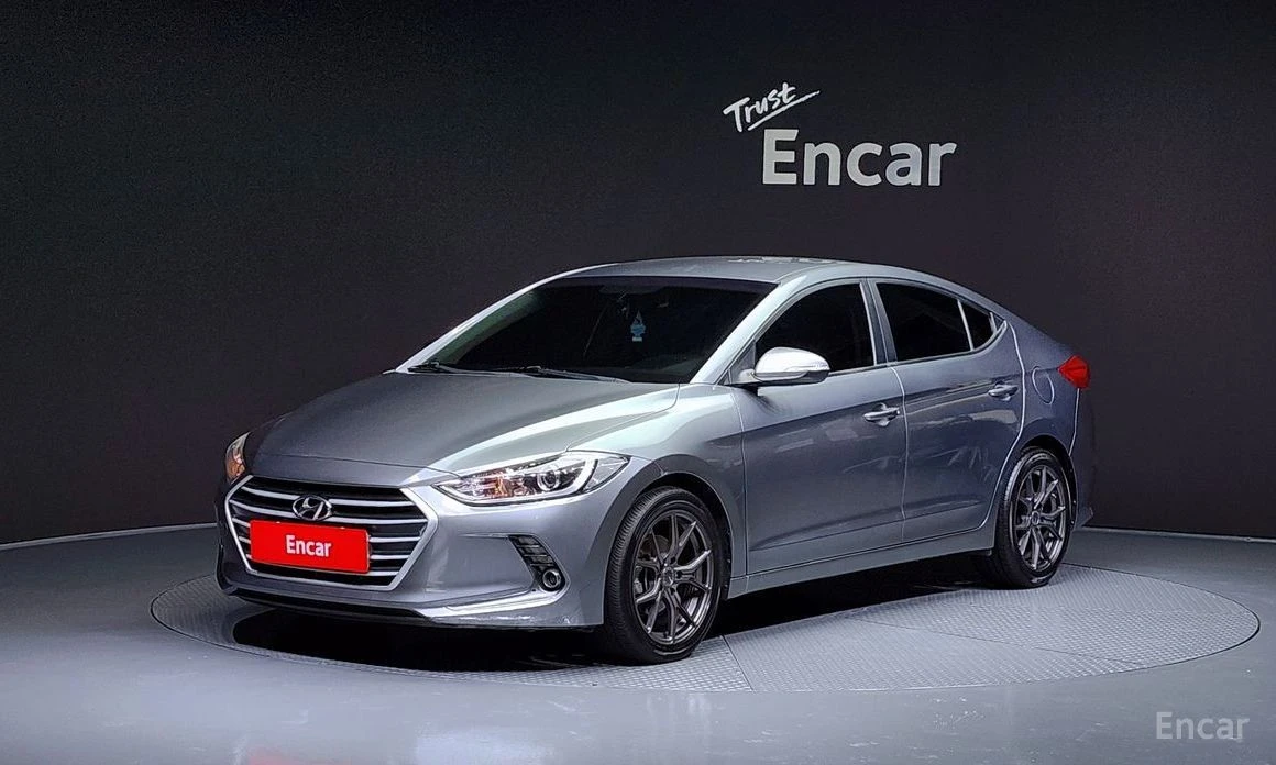 Hyundai Elantra, снимка 1