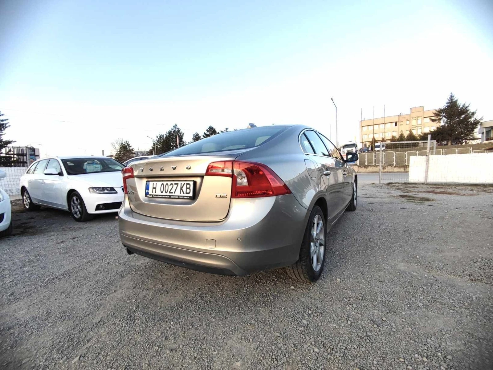 Volvo S60  - изображение 3