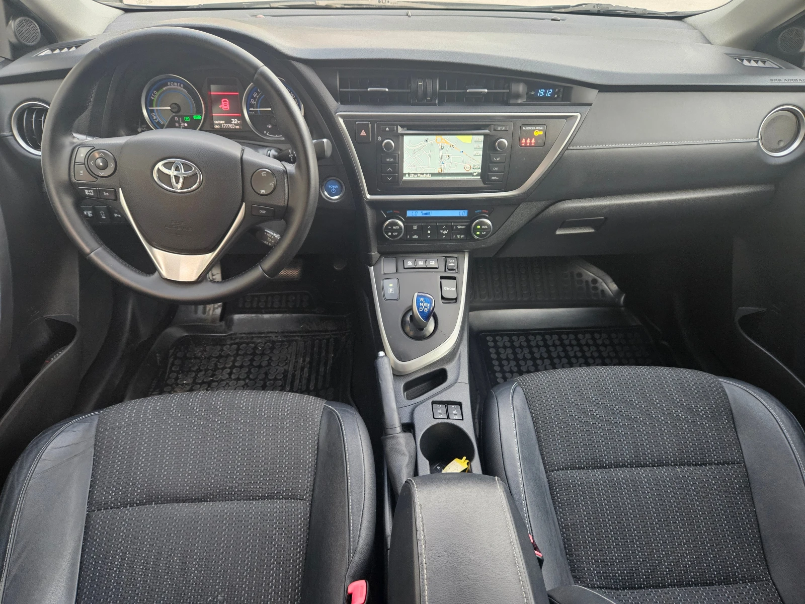 Toyota Auris 1.8 Hybrid/NAVI/ | Mobile.bg   11