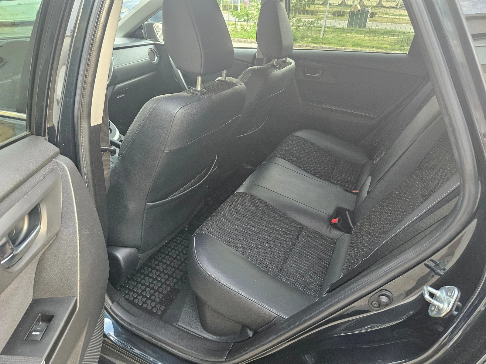 Toyota Auris 1.8 Hybrid/NAVI/ | Mobile.bg   16