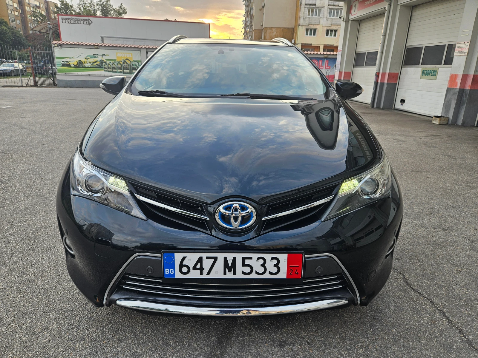 Toyota Auris 1.8 Hybrid/NAVI/Камера - изображение 8