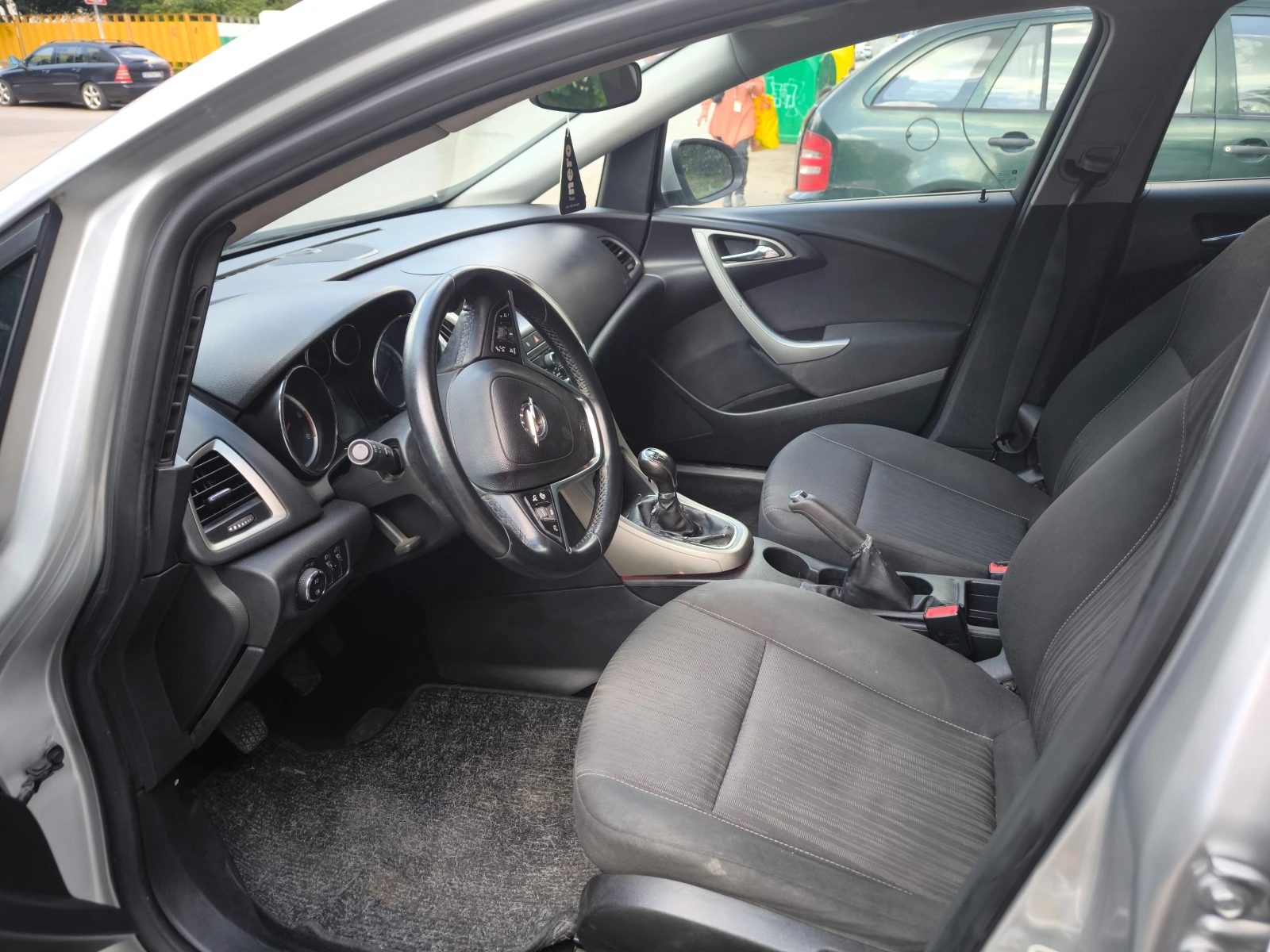 Opel Astra 1.7 CDTI - изображение 8