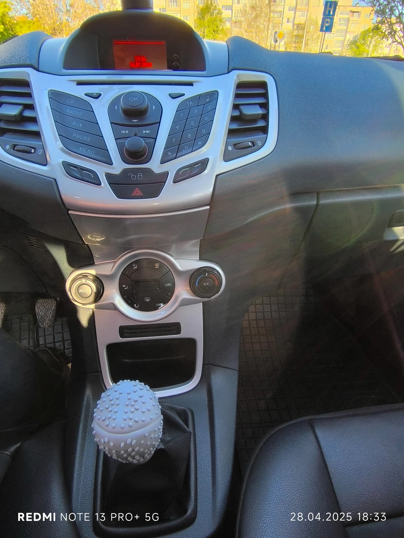 Ford Fiesta 1.4 - изображение 7
