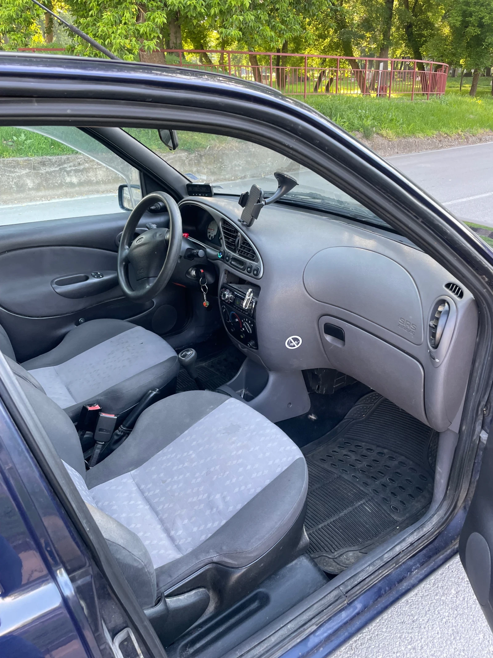 Ford Fiesta I - изображение 5