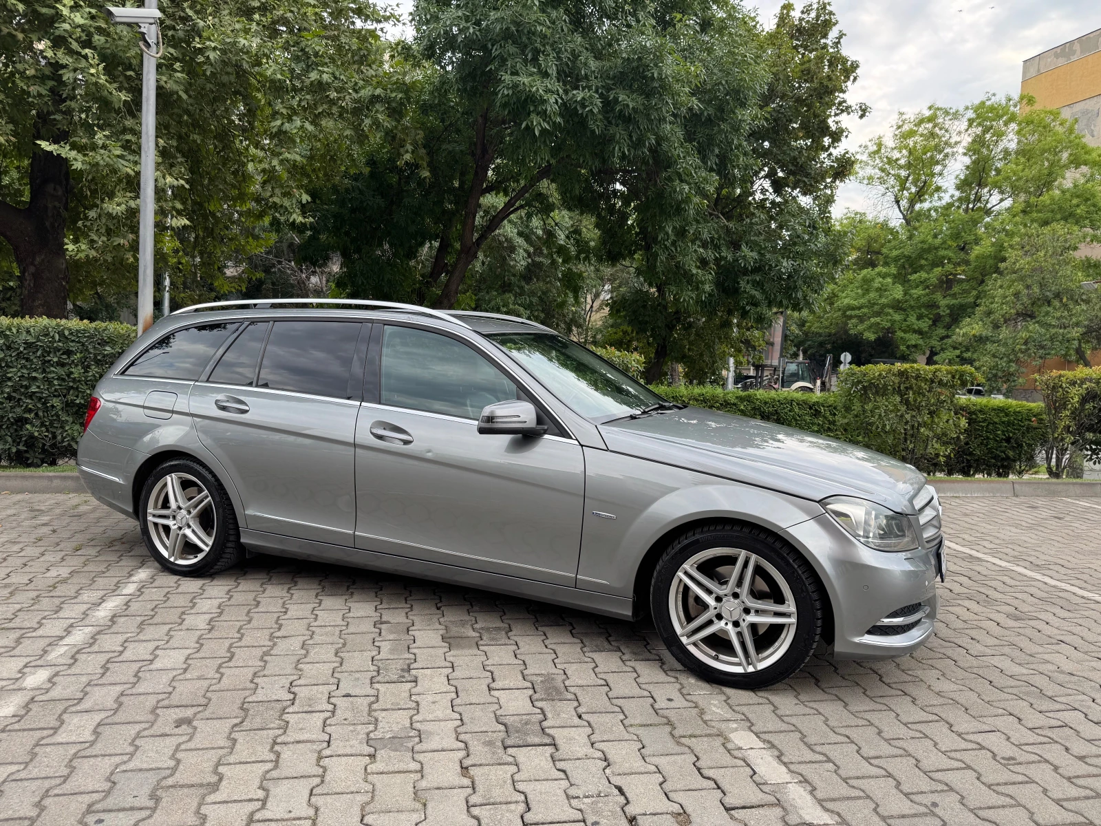 Mercedes-Benz C 220  - изображение 4