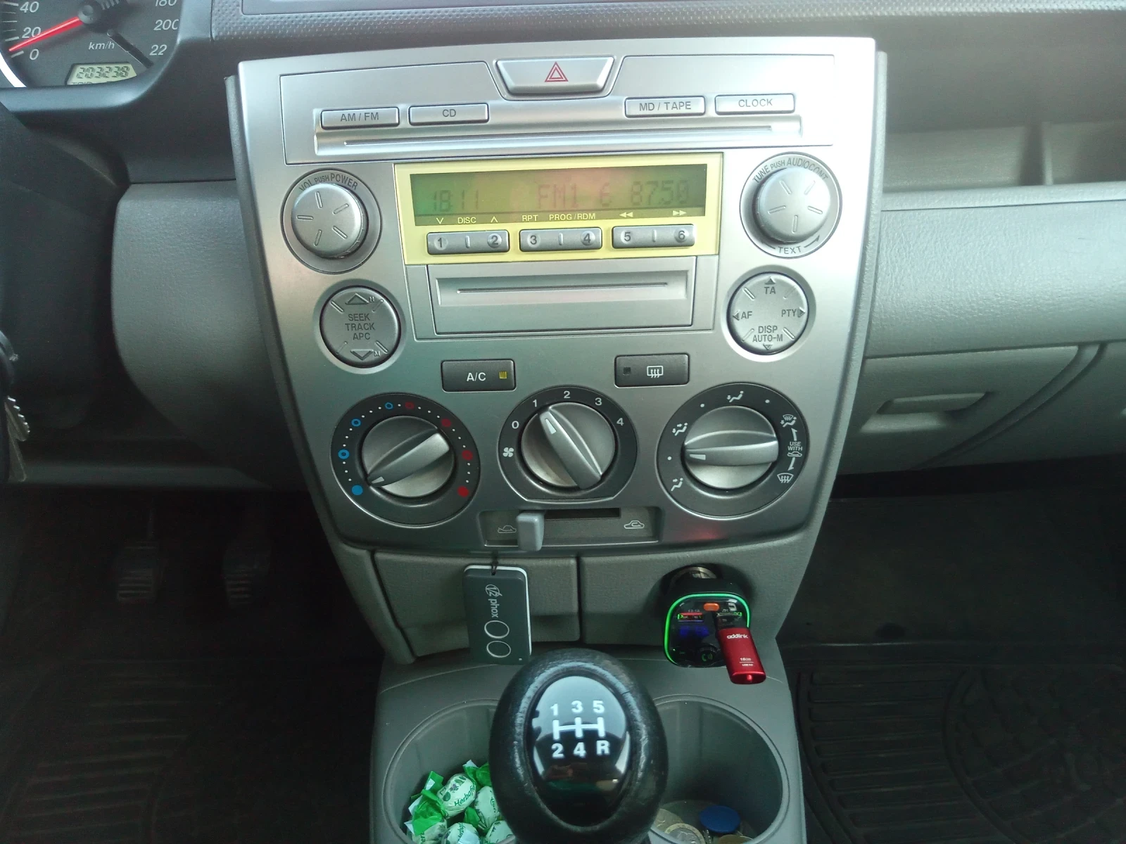 Mazda 2 1, 25 - изображение 6