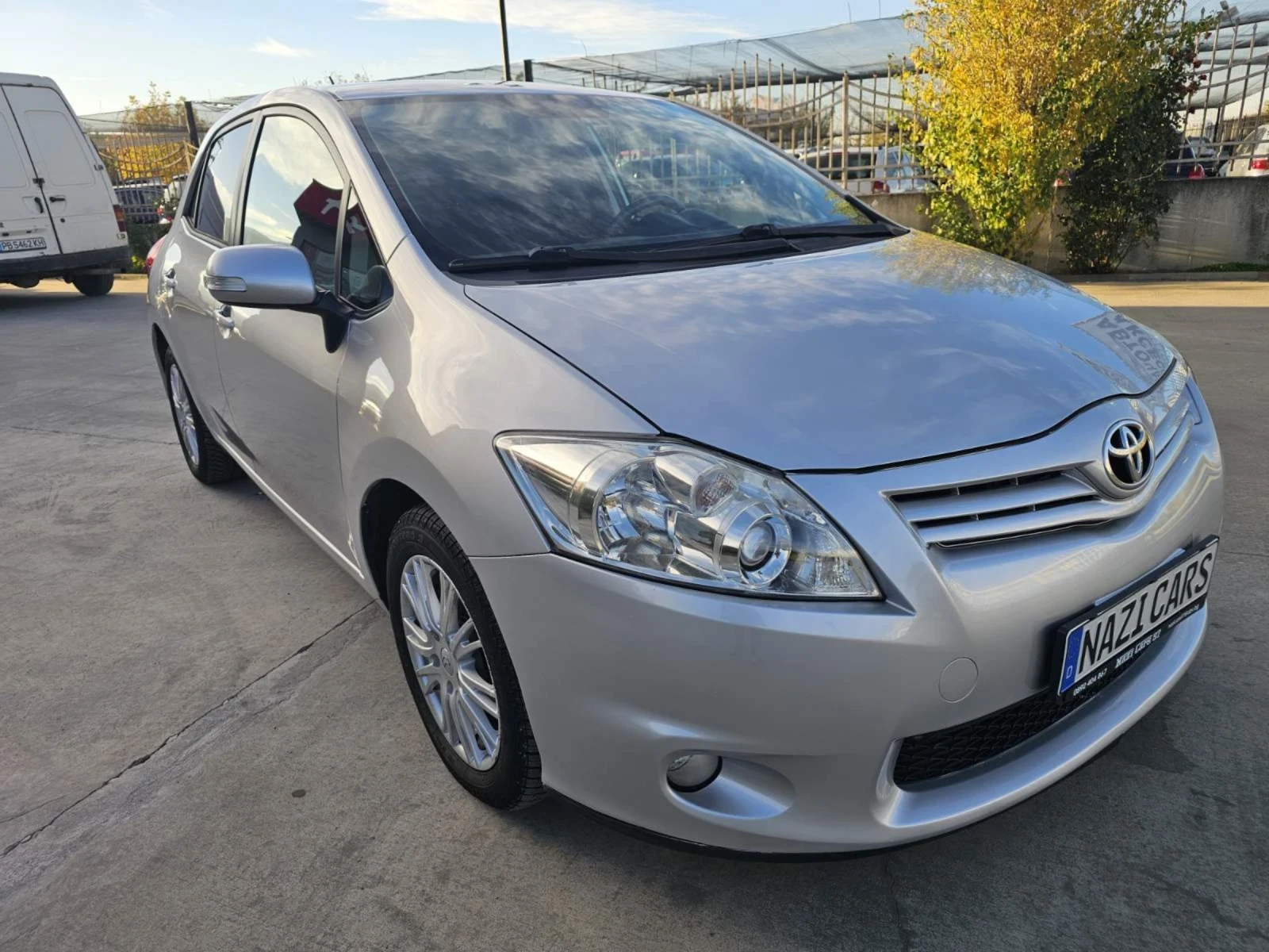 Toyota Auris 2.2 D-4D/ FACELIFT/ 126к.с./ ЕВРО 5 - изображение 7