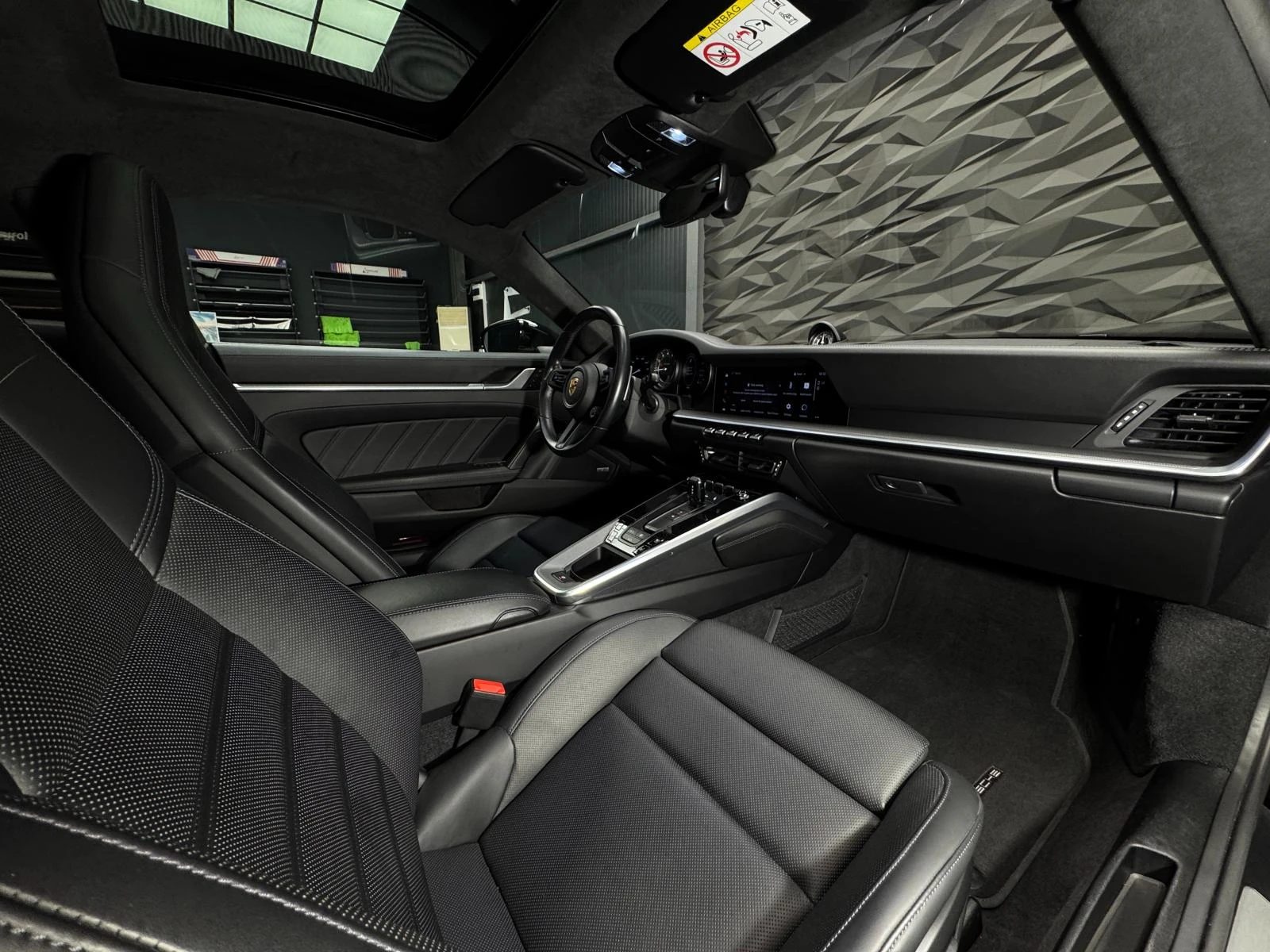 Porsche 911 Turbo Sport Chrono* Pano* Обдухване* BOSE - изображение 10