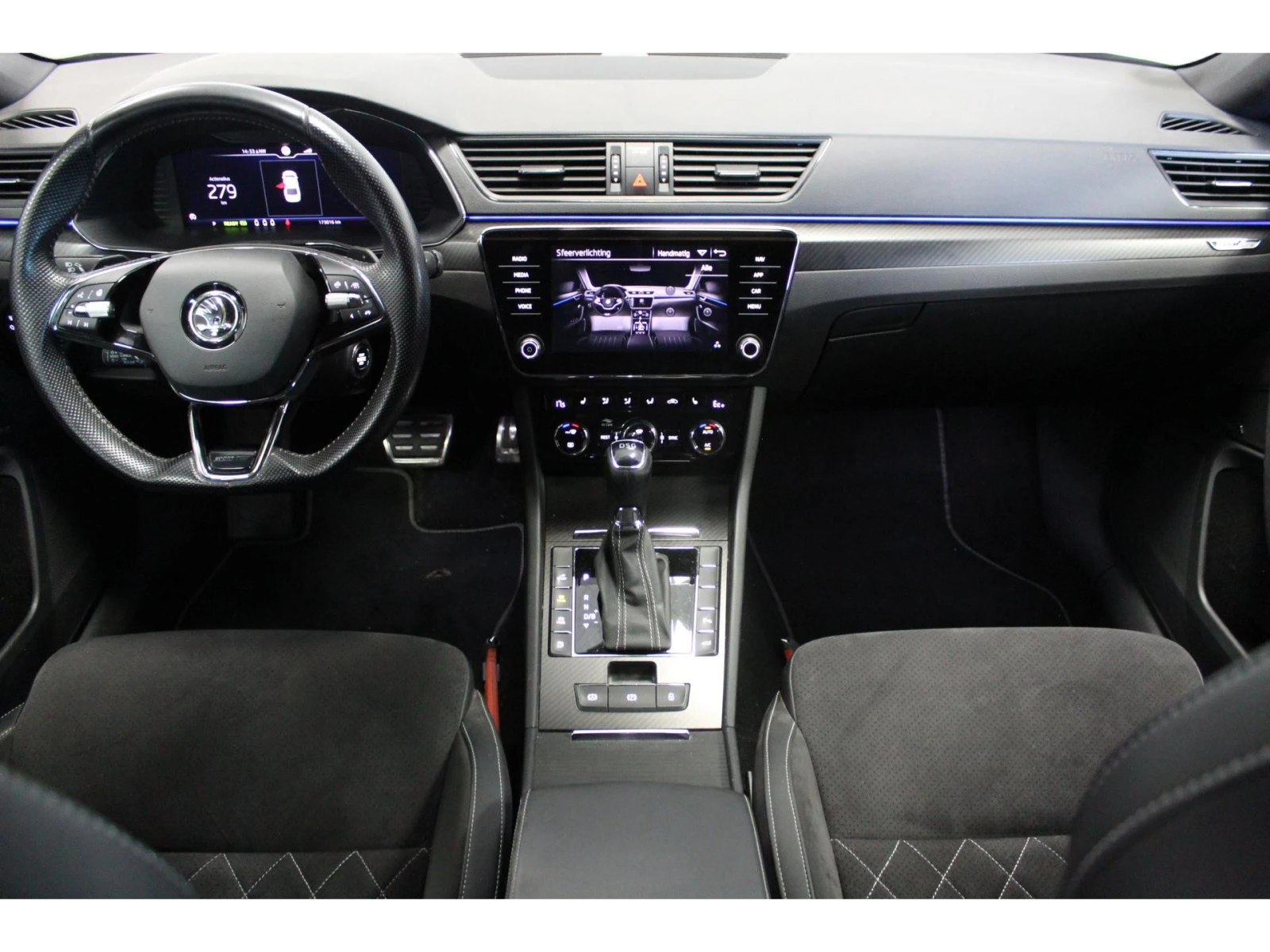 Skoda Superb 1.4 TSI Sportline - Хибрид - изображение 8