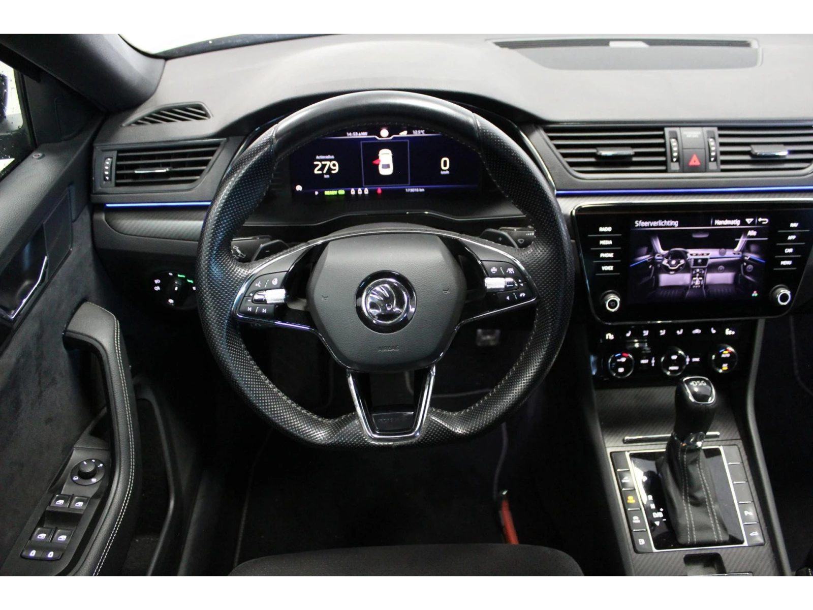 Skoda Superb 1.4 TSI Sportline - Хибрид - изображение 3