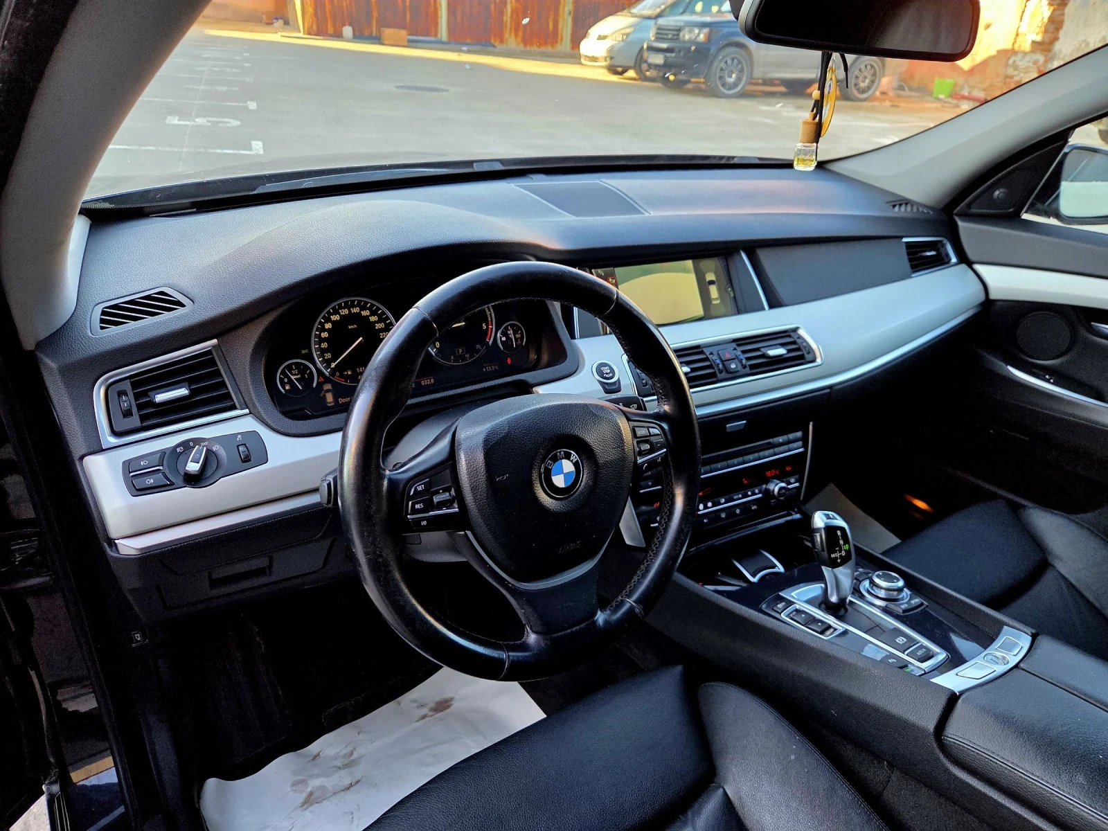 BMW 5 Gran Turismo 3.0d  | Mobile.bg   8