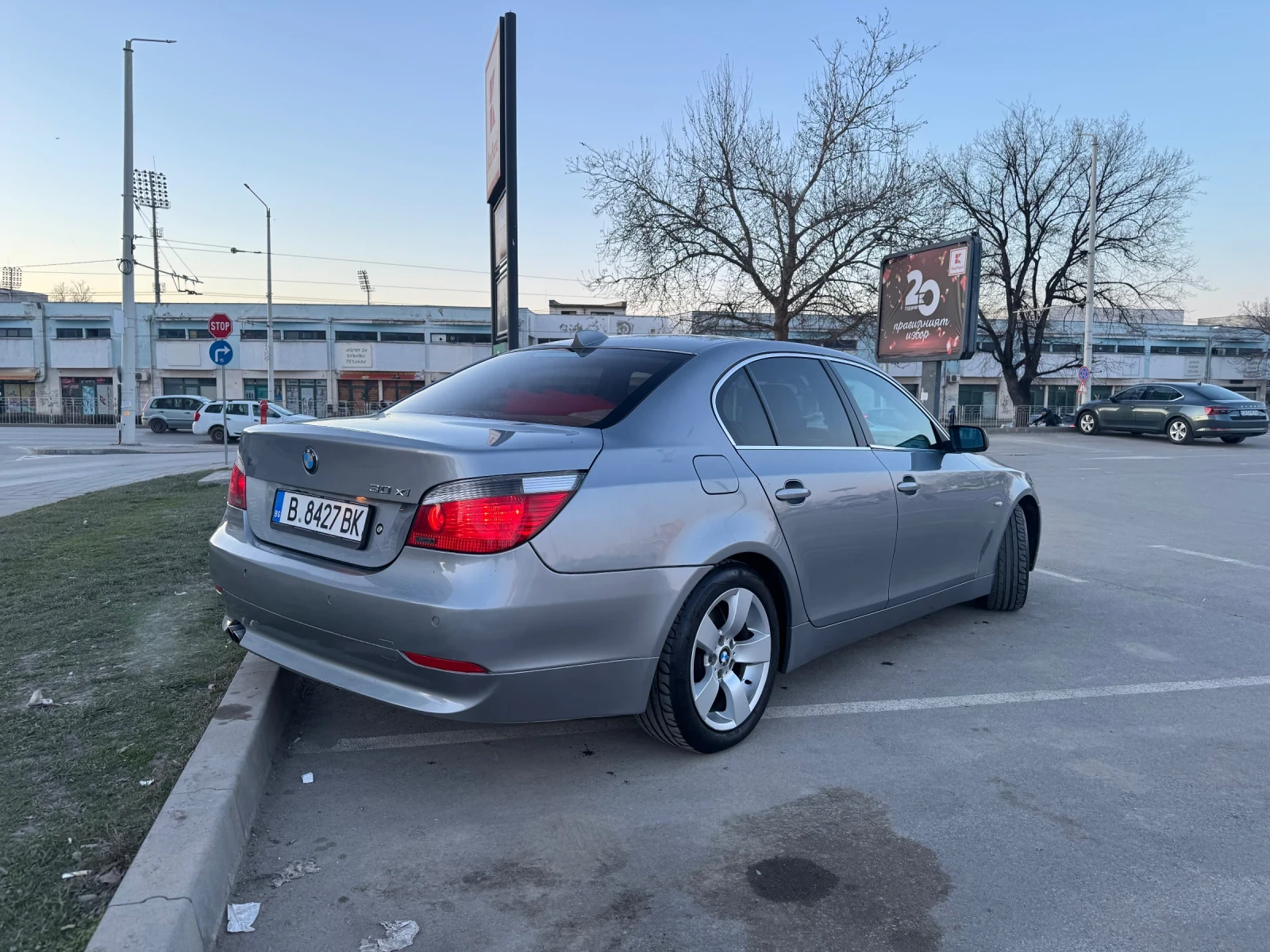 BMW 530 Xi, снимка 6 - Автомобили и джипове - 53787696