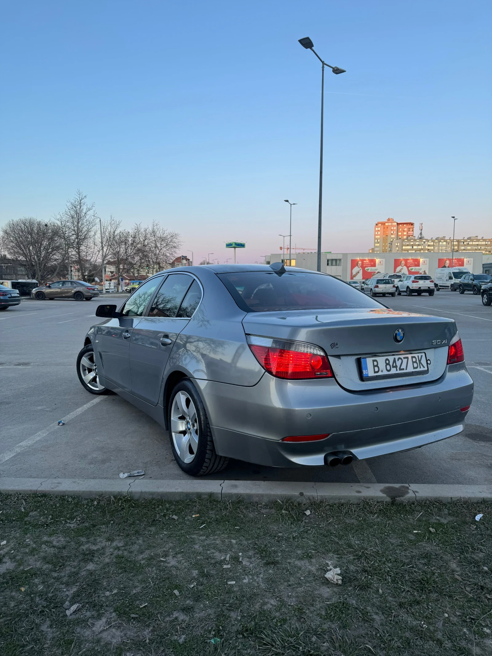 BMW 530 Xi, снимка 5 - Автомобили и джипове - 53787696