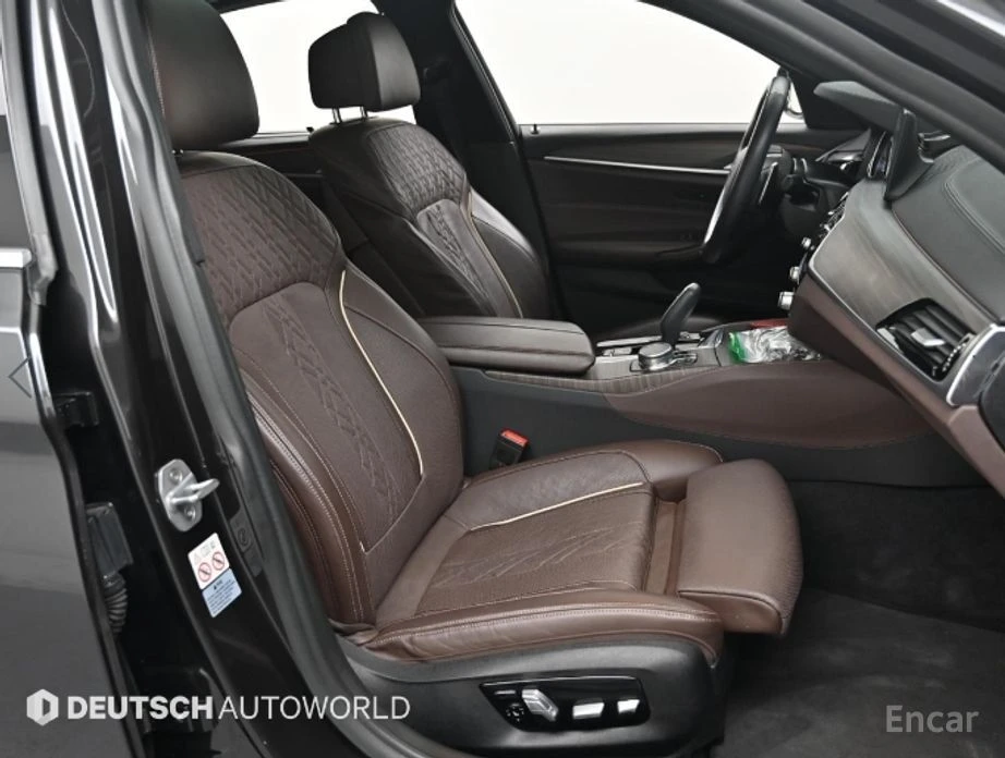 BMW 530 i xDrive* M Sport Plus* HEAD-UP* ОБДУХВАНЕ* 360 CA, снимка 7 - Автомобили и джипове - 53984896