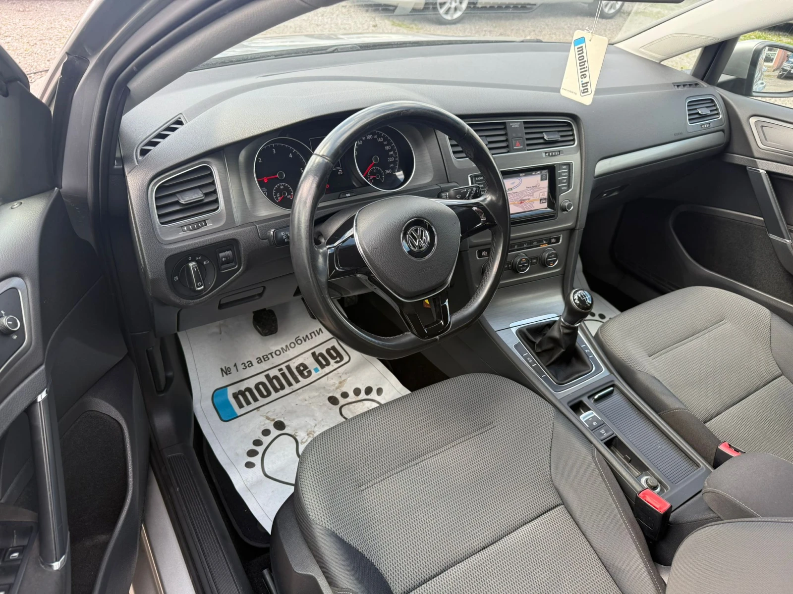 VW Golf 1.6TDI* Navi* Podgrev* TOP* , снимка 8 - Автомобили и джипове - 54147092