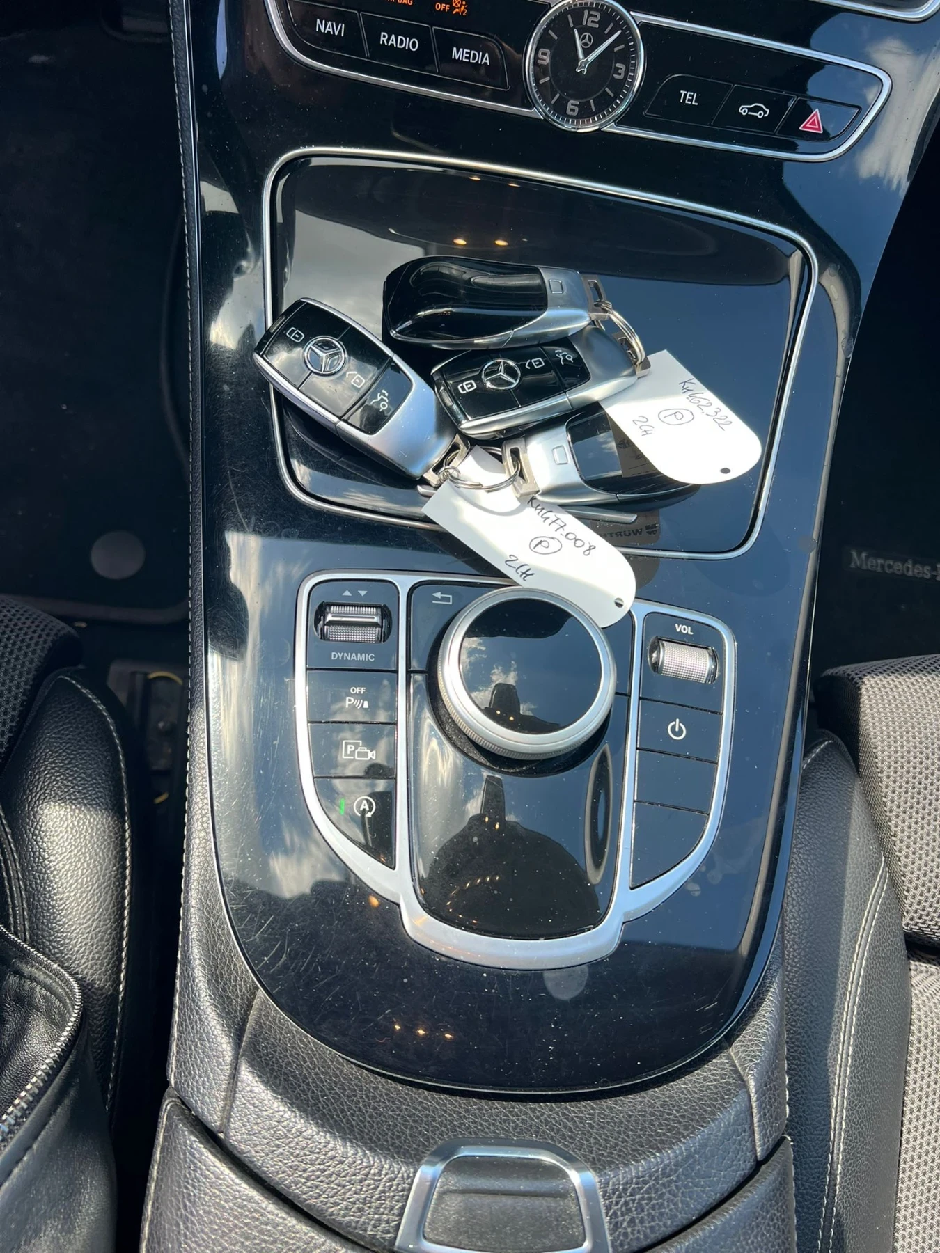 Mercedes-Benz E 220 Auto Premium, снимка 14 - Автомобили и джипове - 54155815