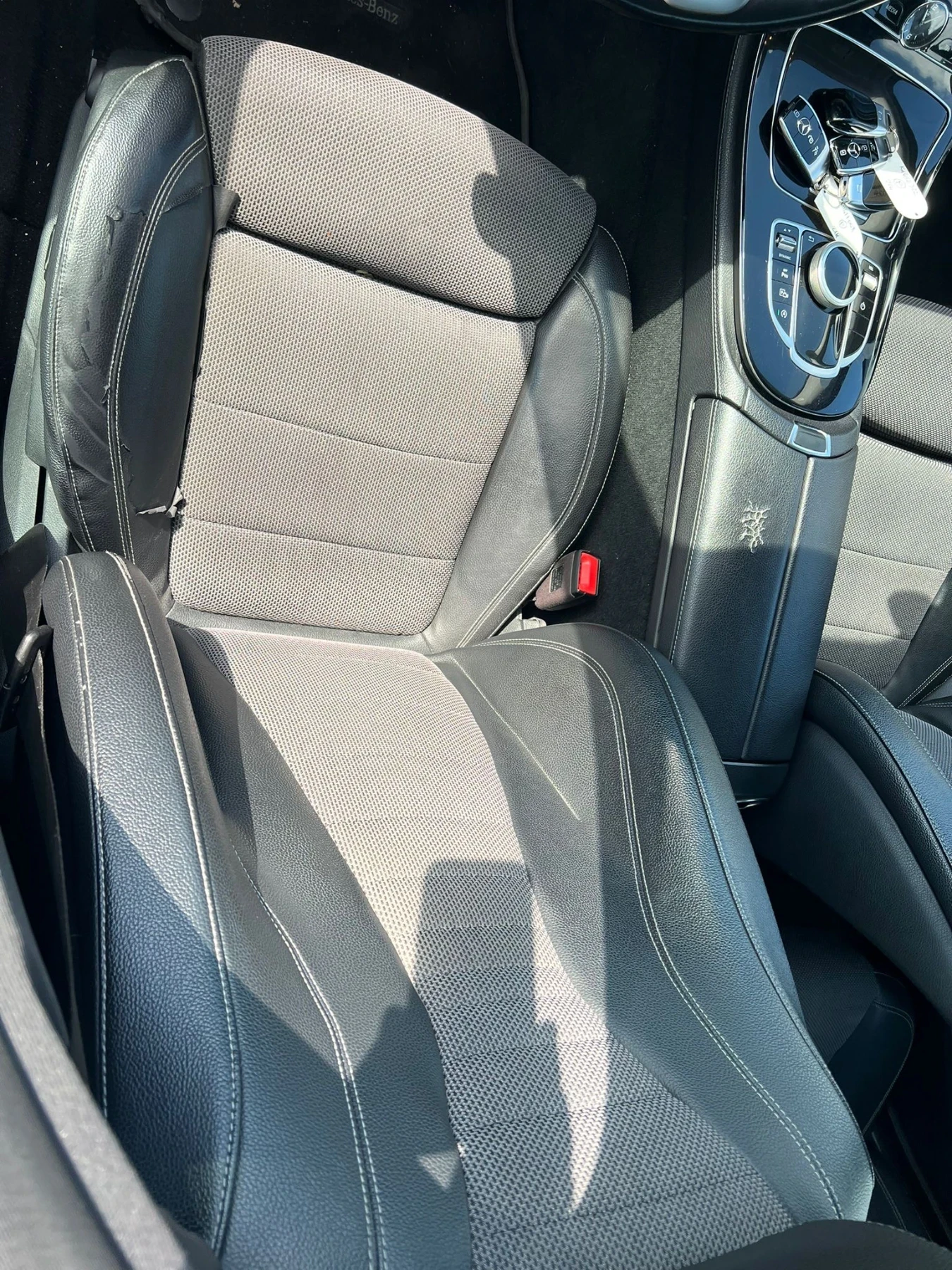 Mercedes-Benz E 220 Auto Premium, снимка 9 - Автомобили и джипове - 54155815