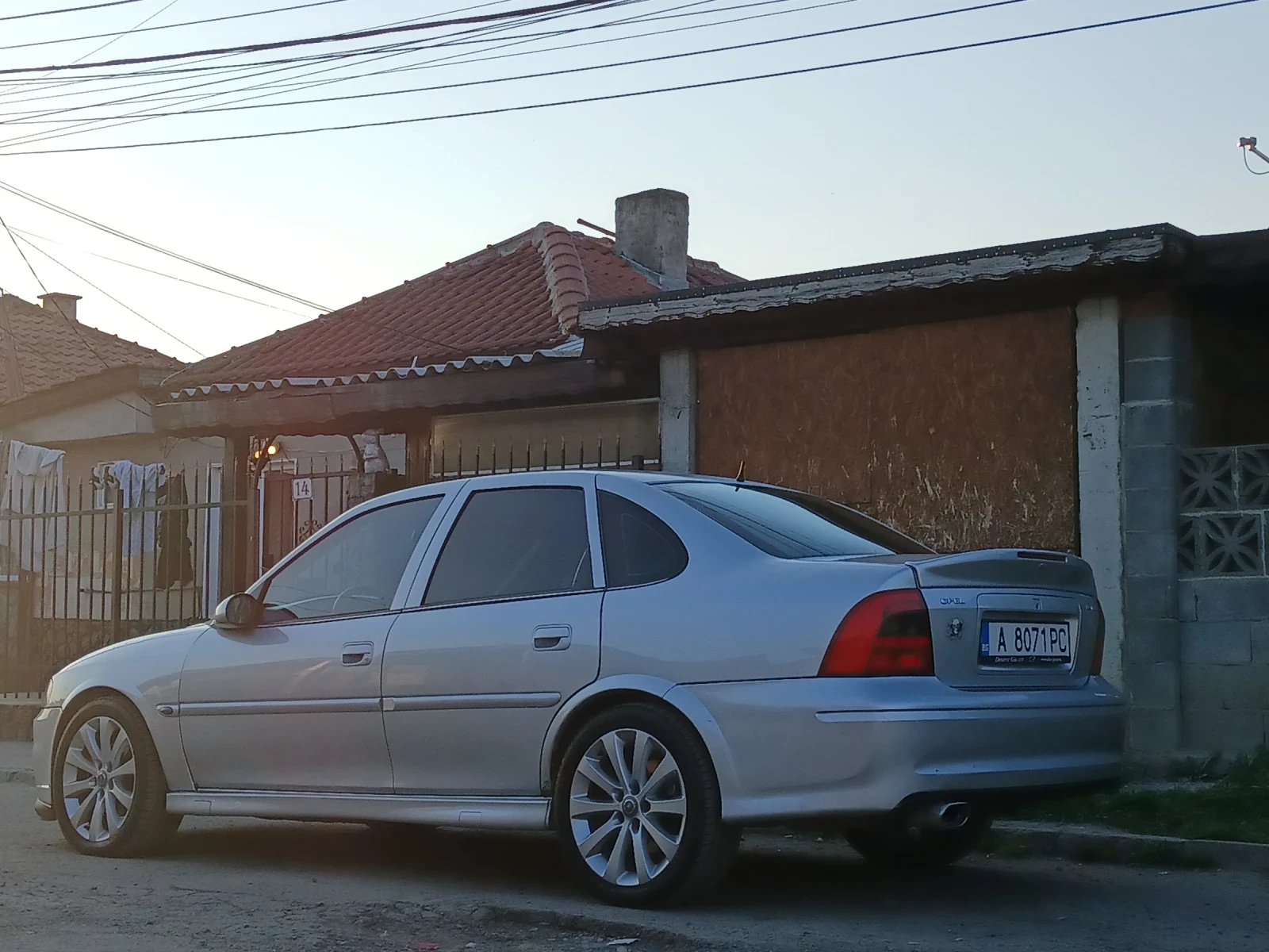 Opel Vectra Opel Vectra 1.8 , снимка 2 - Автомобили и джипове - 54316291