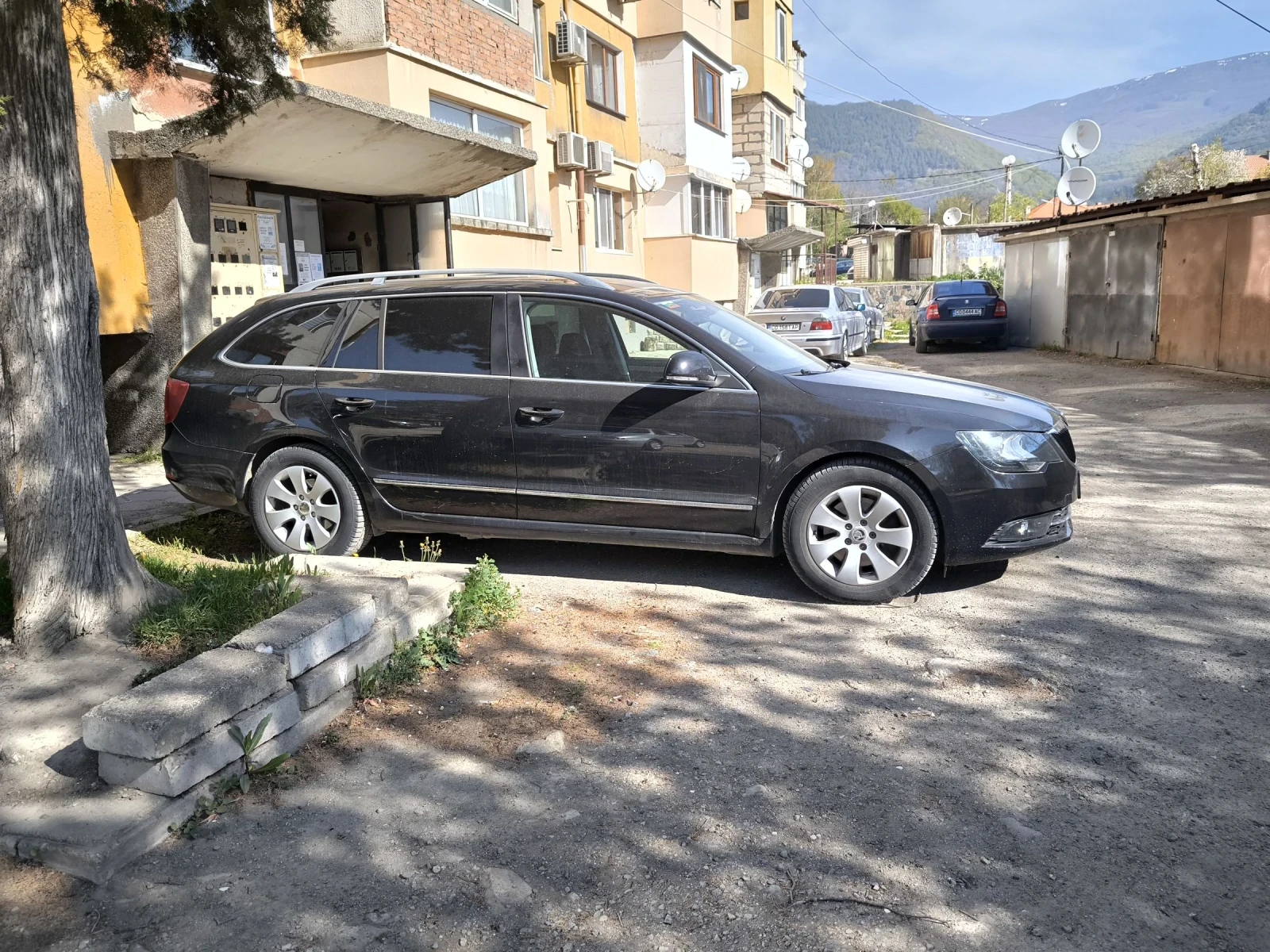 Skoda Superb 4x4 напълно обслужена, снимка 15 - Автомобили и джипове - 54383617