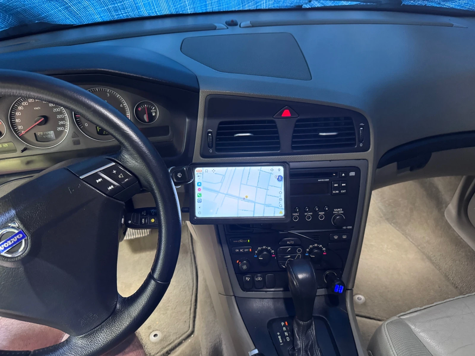 Volvo S60 2.4 D5, снимка 6 - Автомобили и джипове - 54465897